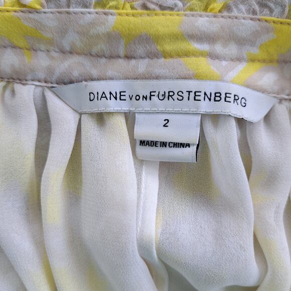Diane Von Furstenberg Bryn Silk Chiffon Blouse Size 2 Yellow Beige Flowy Top - Picture 6 of 13